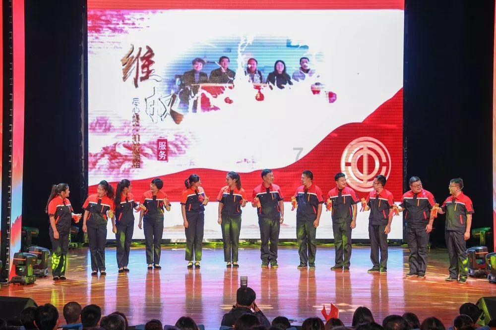 骨折女子需回国治疗,他们开通绿色通道助就医……